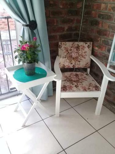 Hostal Coral Tree Guest Rooms