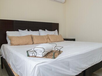 Whyz 4 You Bed And Breakfast