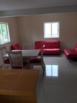 Whyz 4 You Bed And Breakfast