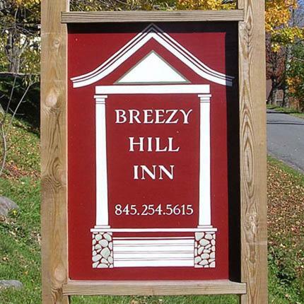 Bed & Breakfast Breezy Hill Inn