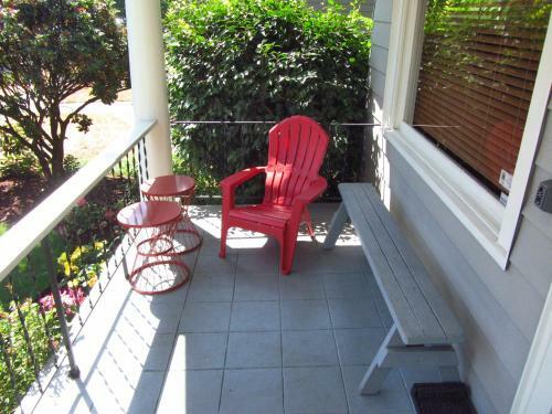 Hostal Portland Piedmont Guesthouse
