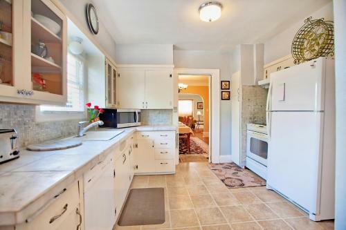 Hostal Portland Piedmont Guesthouse