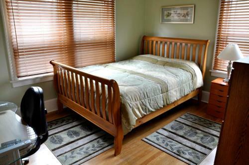 Hostal Portland Piedmont Guesthouse