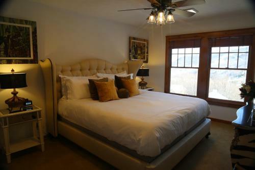 Skiview Pocono Townhouse Rental At Camelback