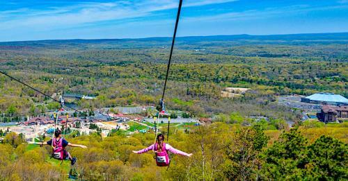 Skiview Pocono Townhouse Rental At Camelback