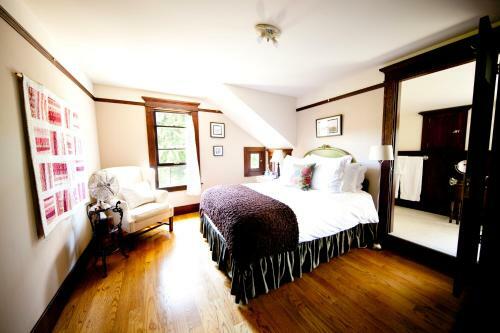The Gatewood Bed And Breakfast