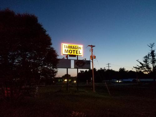 Tarragon Motel