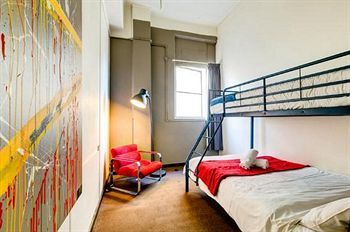 Hostal Melbourne Discovery
