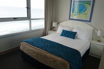 Hotel Chateau Beachside Resort