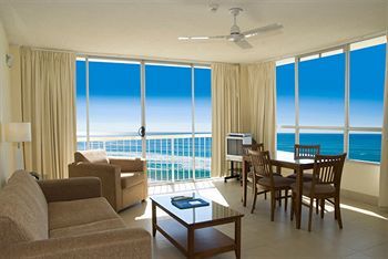 Hotel Chateau Beachside Resort
