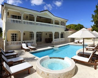 Hotel The Crown Villas At Lhvc Resort