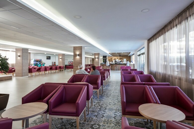 Hotel Oasis Park