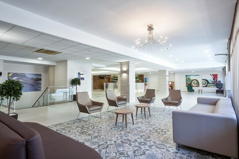 Hotel Oasis Park