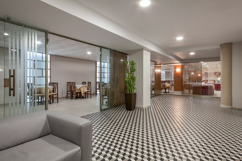Hotel Oasis Park