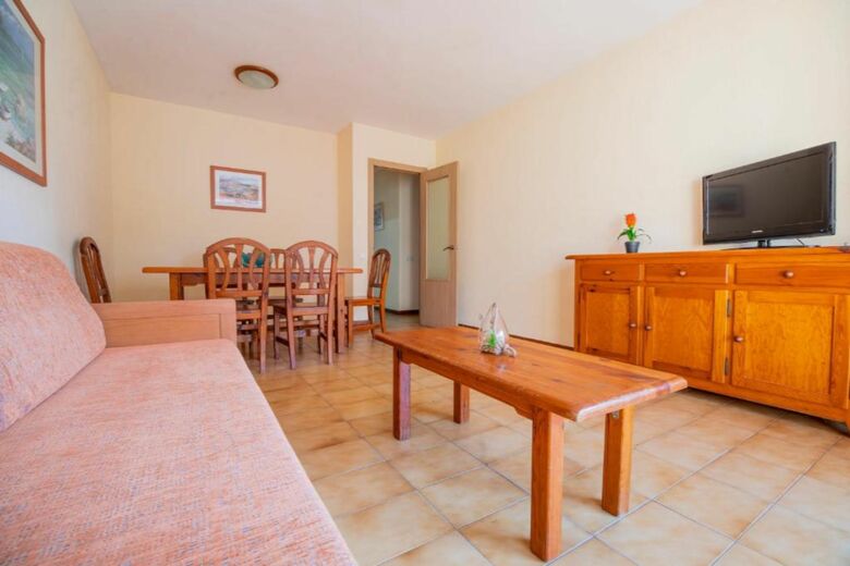 Villa Zahara / Azahar