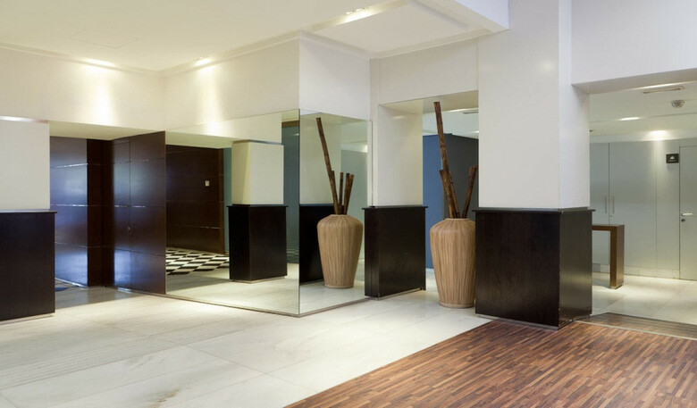 Num Hotel