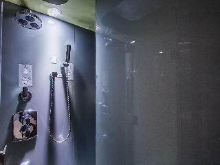 Inhouse Hotel