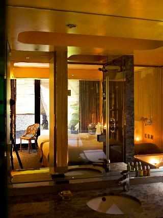 Inhouse Hotel