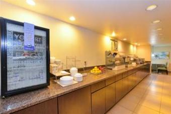 Hotel Best Western Plus West I-64