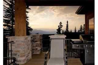 Lofty Fox Villa