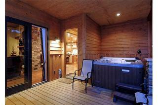 Lofty Fox Villa