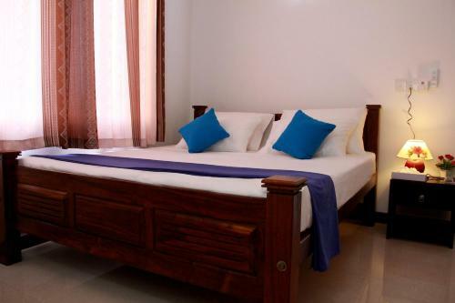Hostal Kadolana Villa