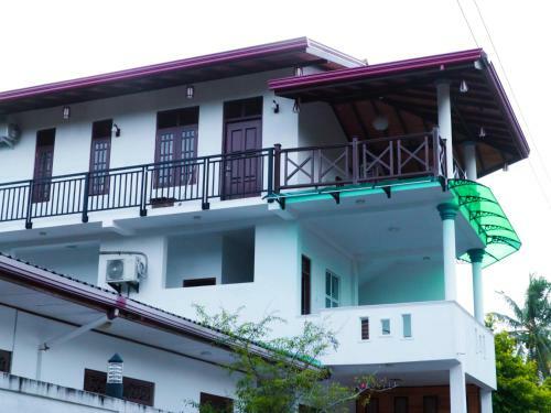 Hostal Kadolana Villa