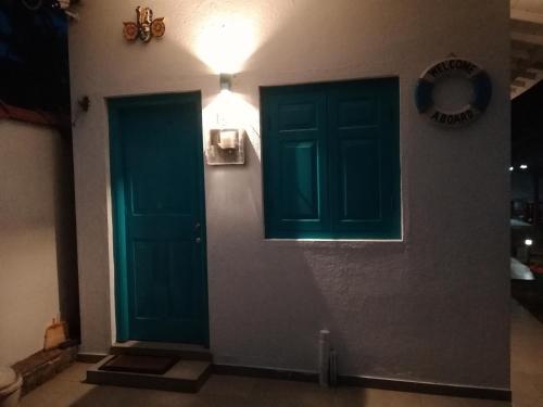 Hostal Vesta Beach