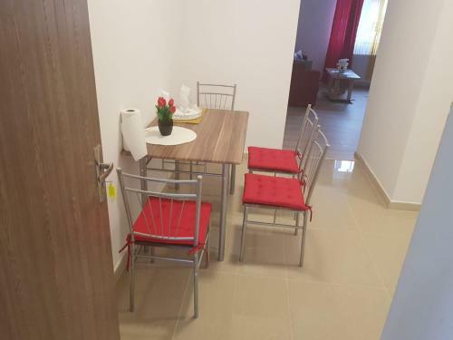 Georgiana Apartments
