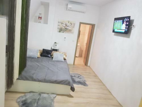 Georgiana Apartments