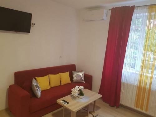 Georgiana Apartments