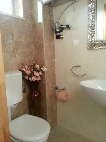 Residencia Guesthouse S&l