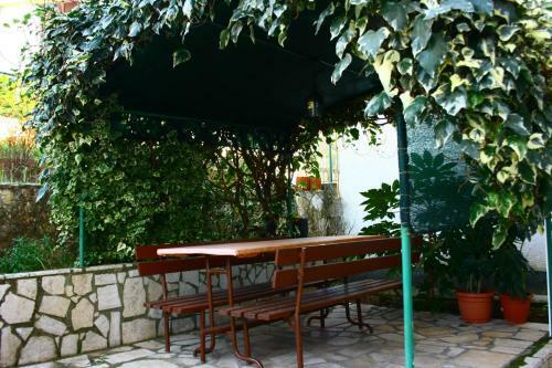 Apartment Paradiso