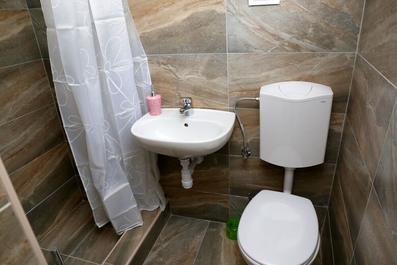 Hostal Apartments Nikolla