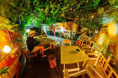 Hostal Hostel Mali Mrak