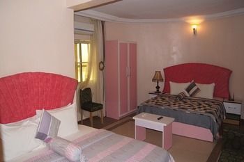 Royalview Hotel And Suites
