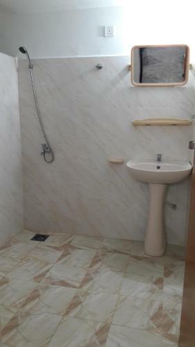 Hostal Yaarl Holiday Inn