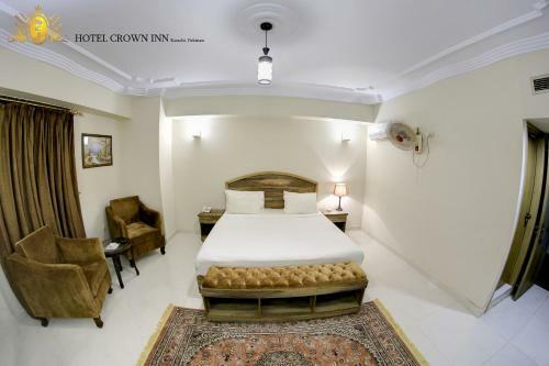 Hotel Crown Inn