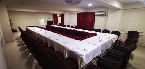 Hotel Crown Inn