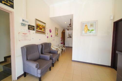 Cmn Hotel