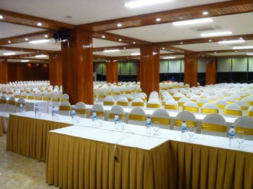 Vinh Plaza Hotel