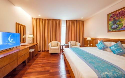 Lam Giang Hotel