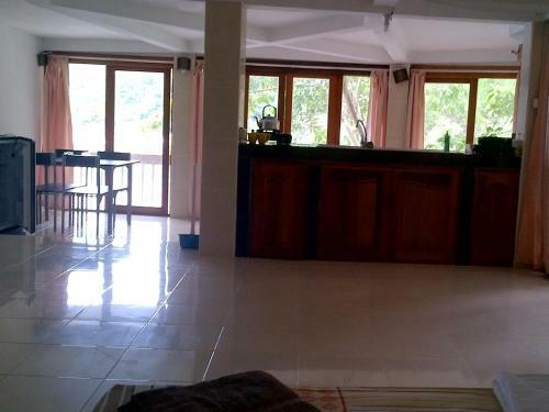 Hin Wong Apartments Dive & Snorkel Resort