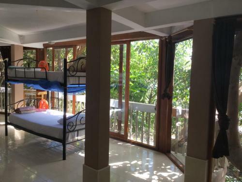 Hin Wong Apartments Dive & Snorkel Resort
