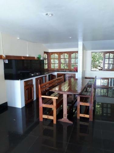 Hin Wong Apartments Dive & Snorkel Resort