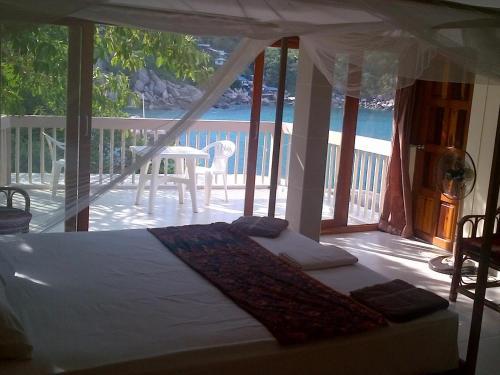 Hin Wong Apartments Dive & Snorkel Resort