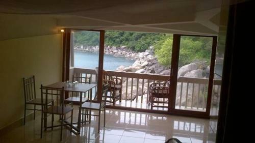 Hin Wong Apartments Dive & Snorkel Resort
