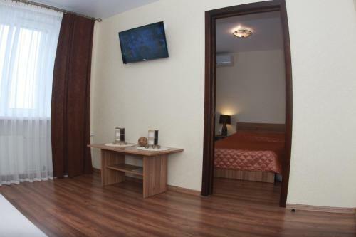 Hotel Oktyabrskaya
