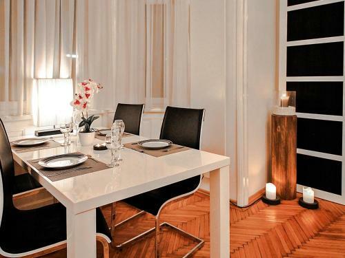 Apartment Romantic Living