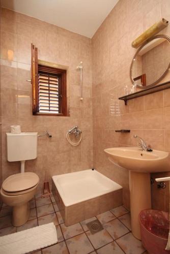 Hostal Twin Room Brela 2717a